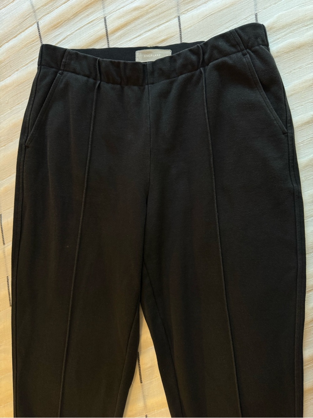 Everlane The Dream Pant Black Size M Tapered Pull On Stretch Pants - Picture 11 of 16